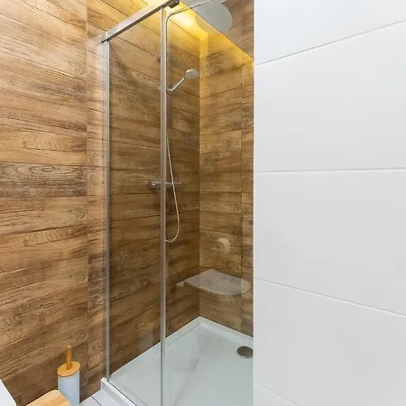 Laba Kasprowicza 20ab * Kołobrzeg